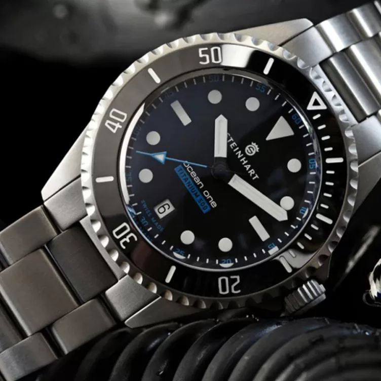 men's titanium watches